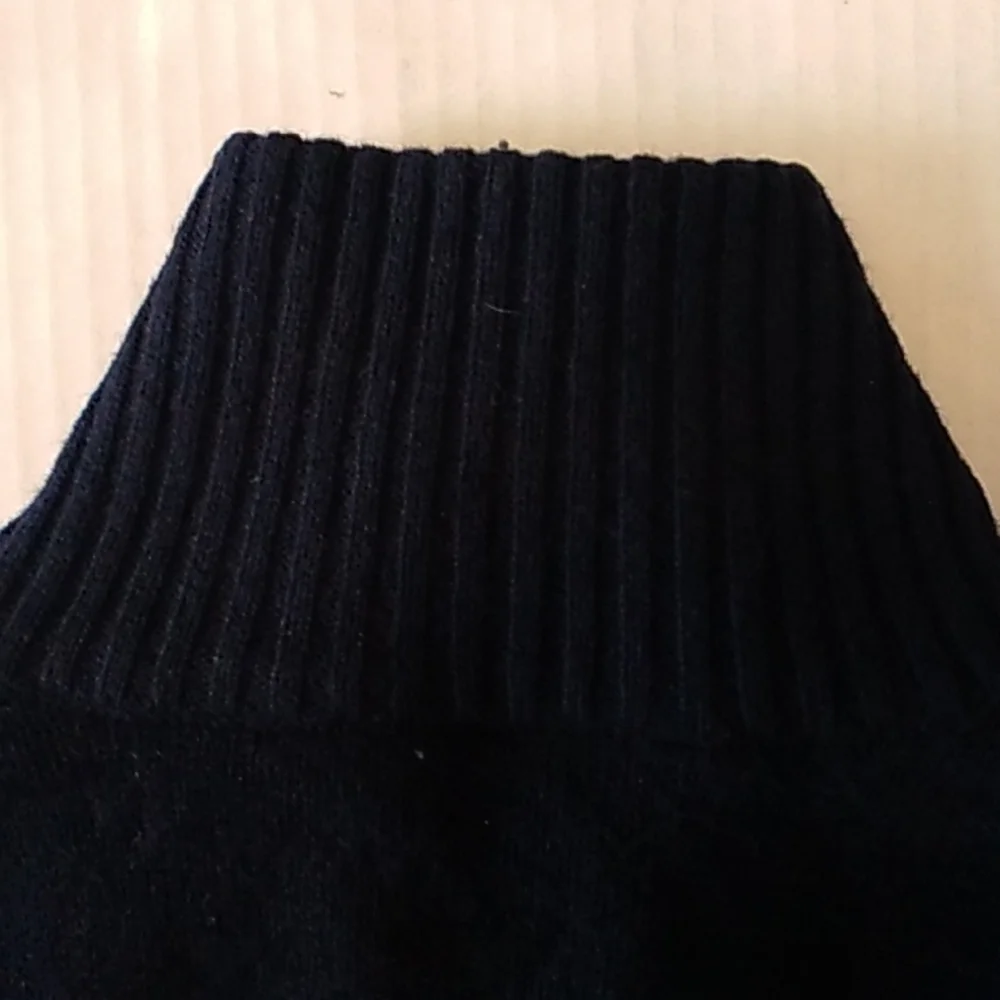 J Crew men's blue lamb's wool sweater size Medium - Picture 6 of 7